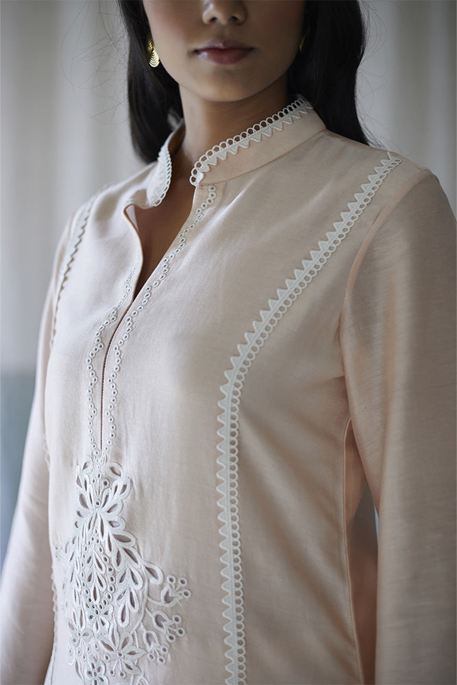 Afra Kurta