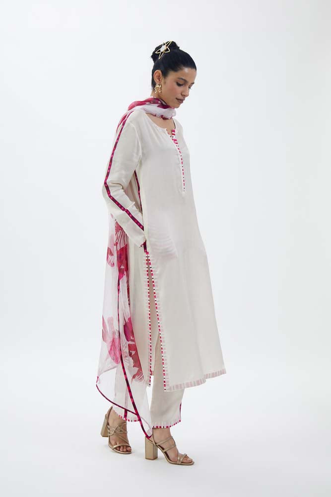 Kali Kurta Set